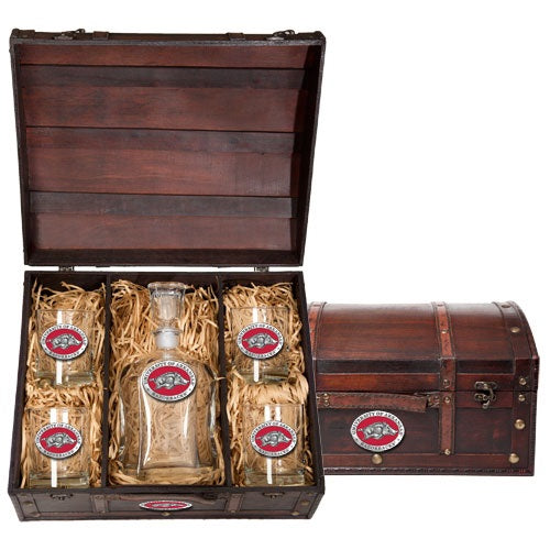 Arkansas Razorbacks Capitol Decanter Chest Set