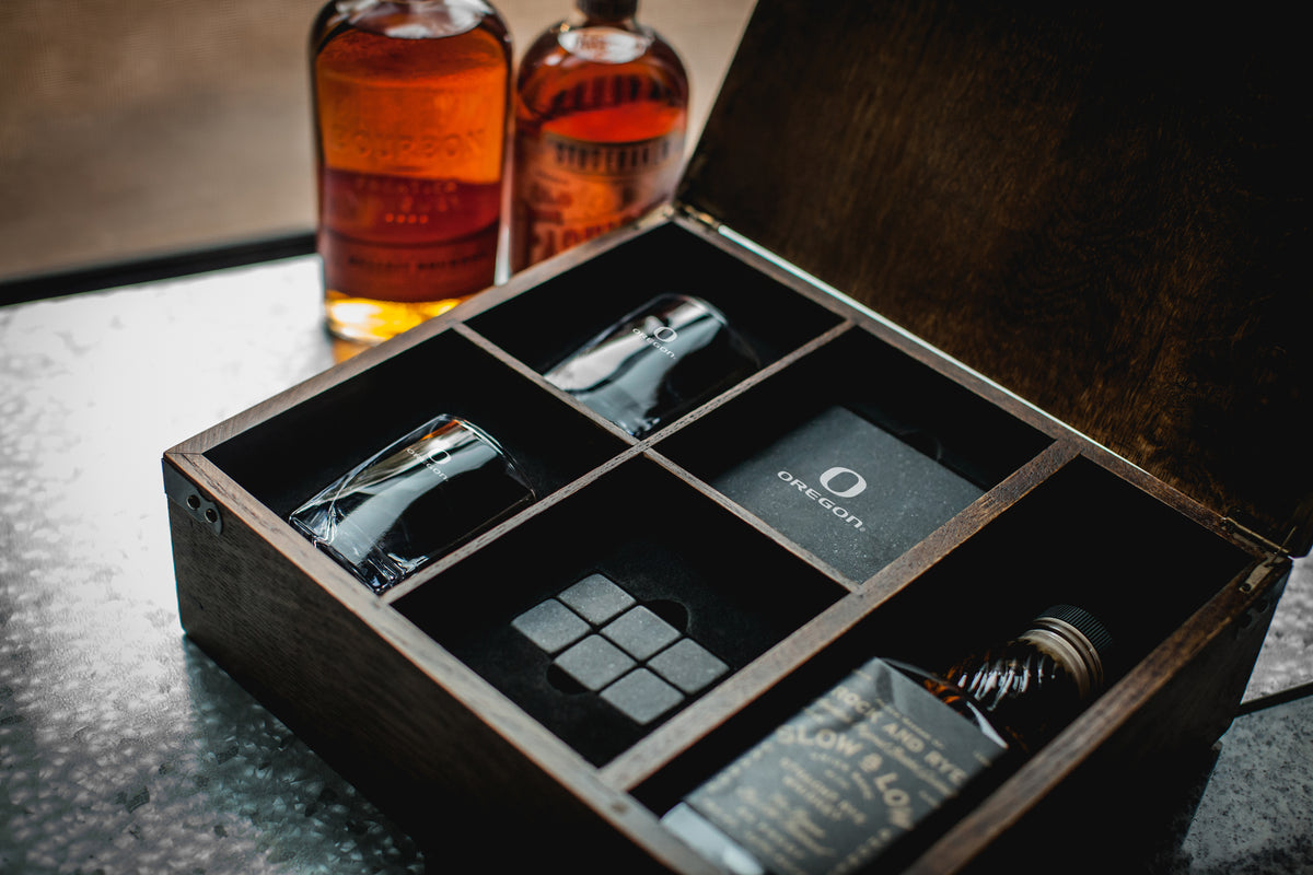 Oregon Ducks Whiskey Box Gift Set