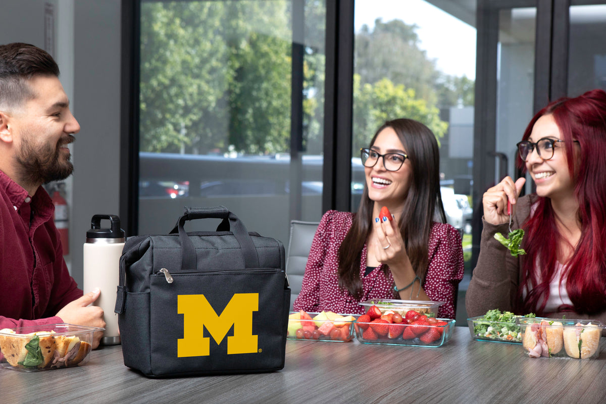 Michigan Wolverines On The Go Lunch Bag Cooler - Black